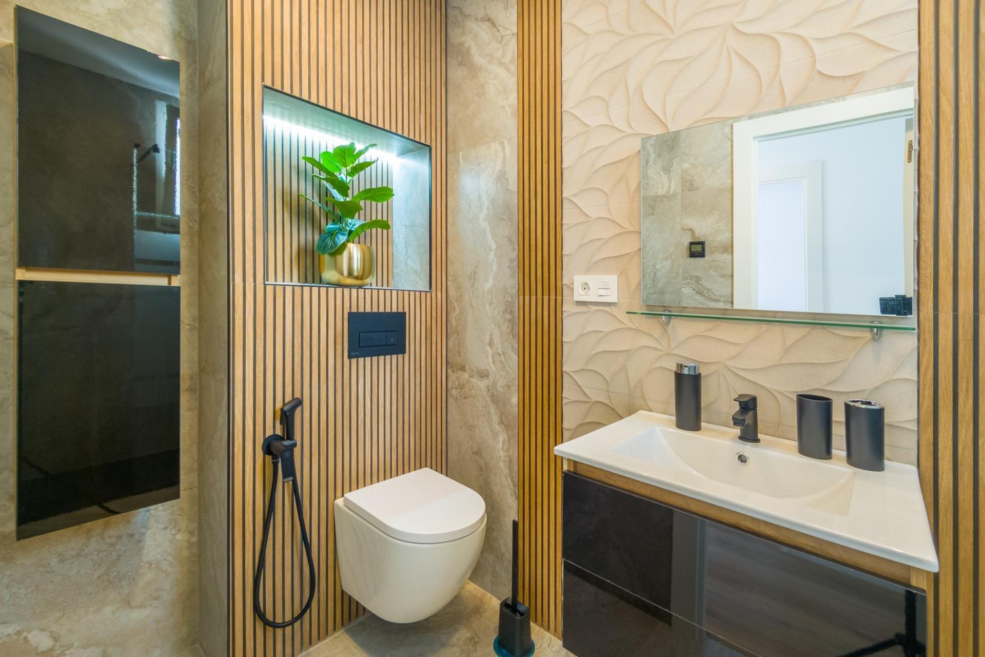 Resale - Apartment - Torrevieja - Playa del cura