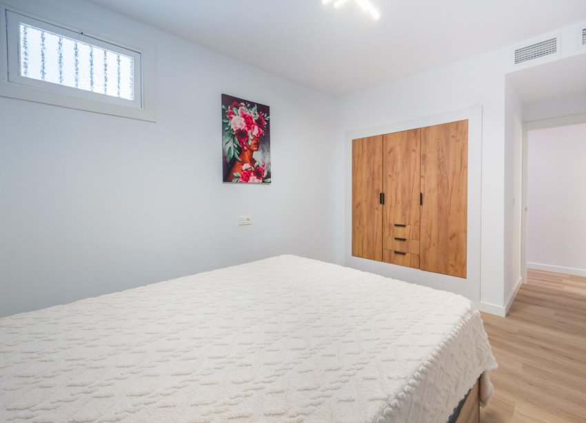 Resale - Apartment - Torrevieja - Playa del cura
