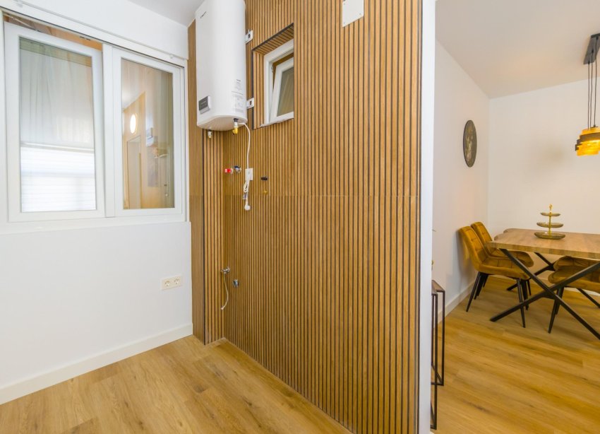 Resale - Apartment - Torrevieja - Playa del cura