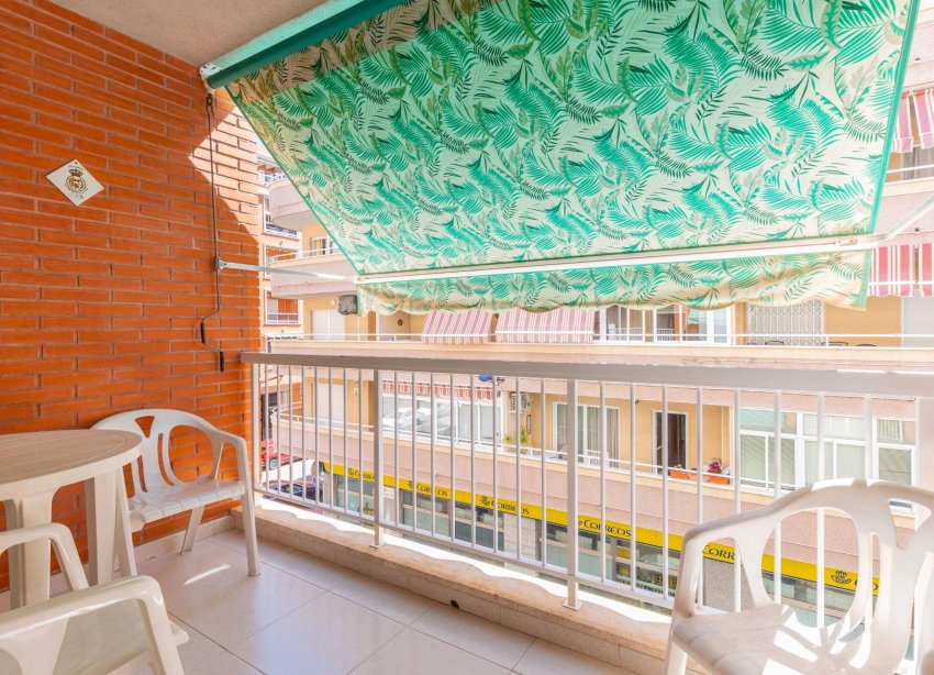 Resale - Apartment - Torrevieja - Playa del cura