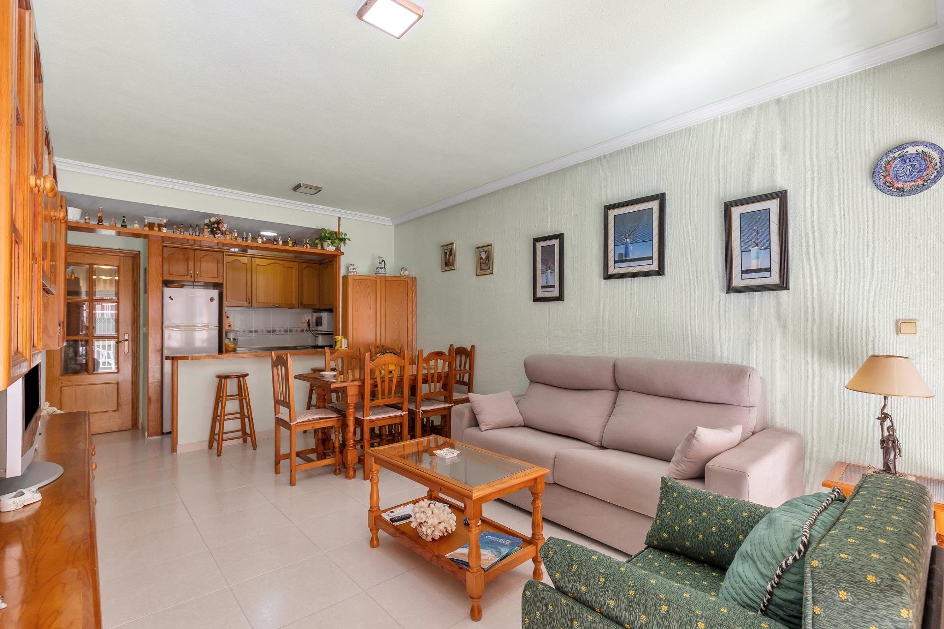 Resale - Apartment - Torrevieja - Playa del cura