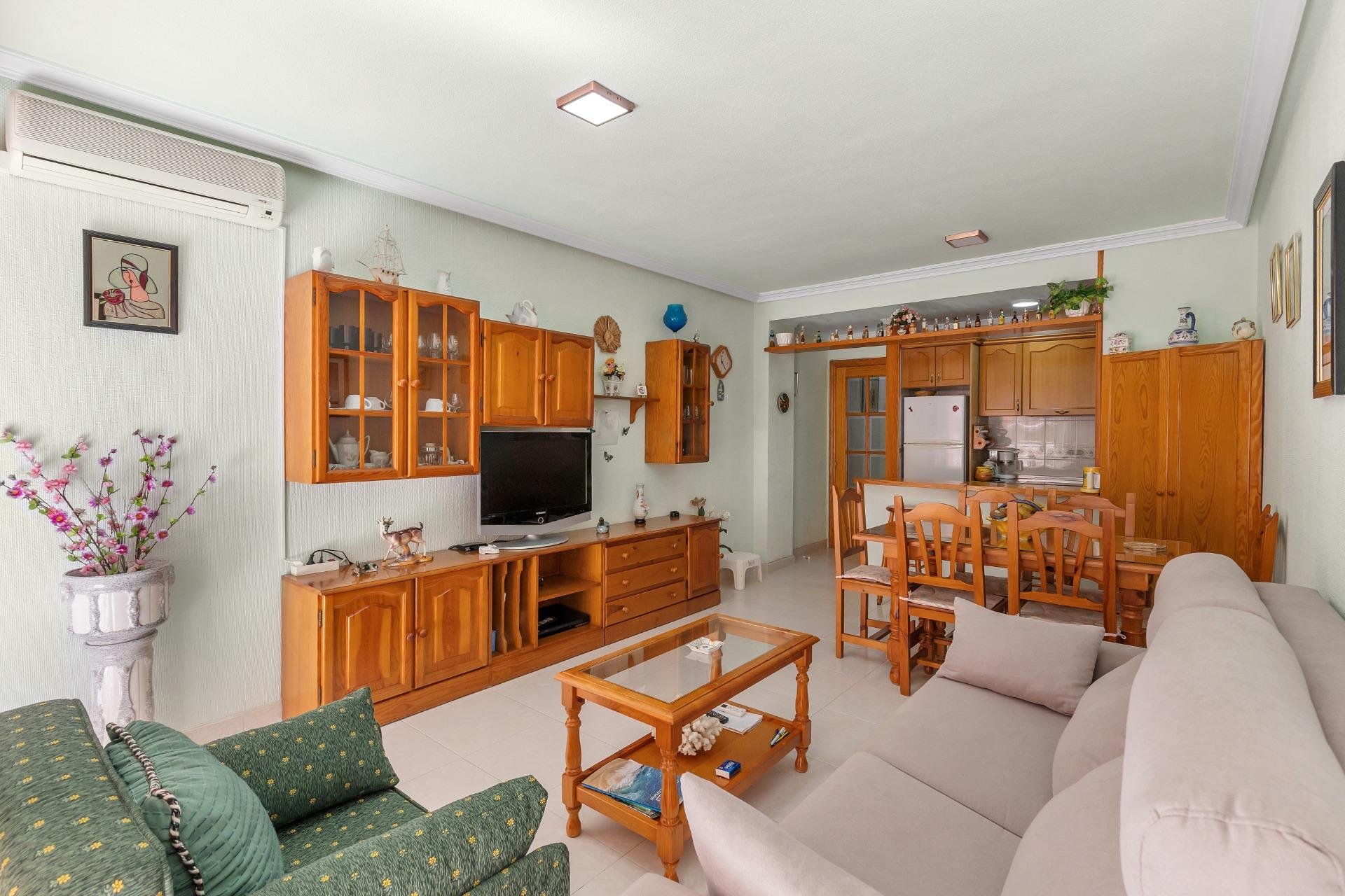 Resale - Apartment - Torrevieja - Playa del cura