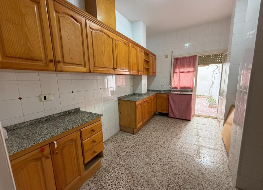 Resale - Apartment - Torrevieja - Playa del cura