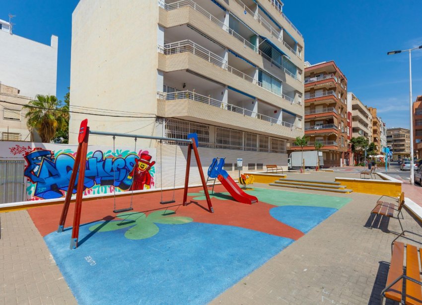 Resale - Apartment - Torrevieja - Playa del Cura