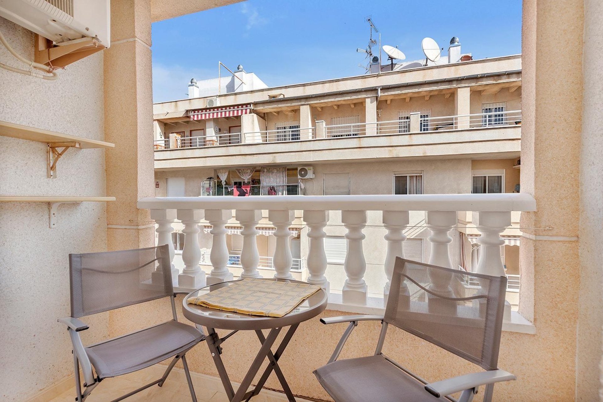 Resale - Apartment - Torrevieja - Playa del Cura