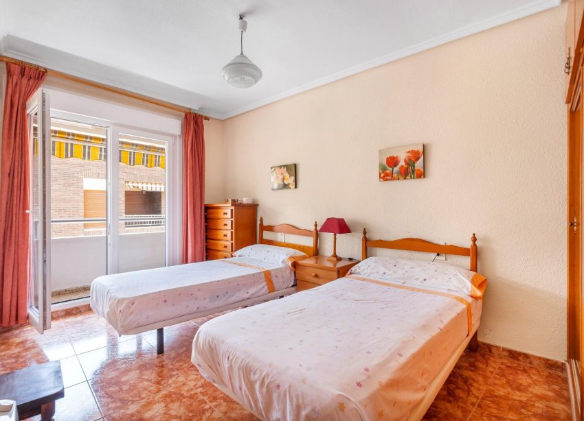 Resale - Apartment - Torrevieja - Playa del Cura