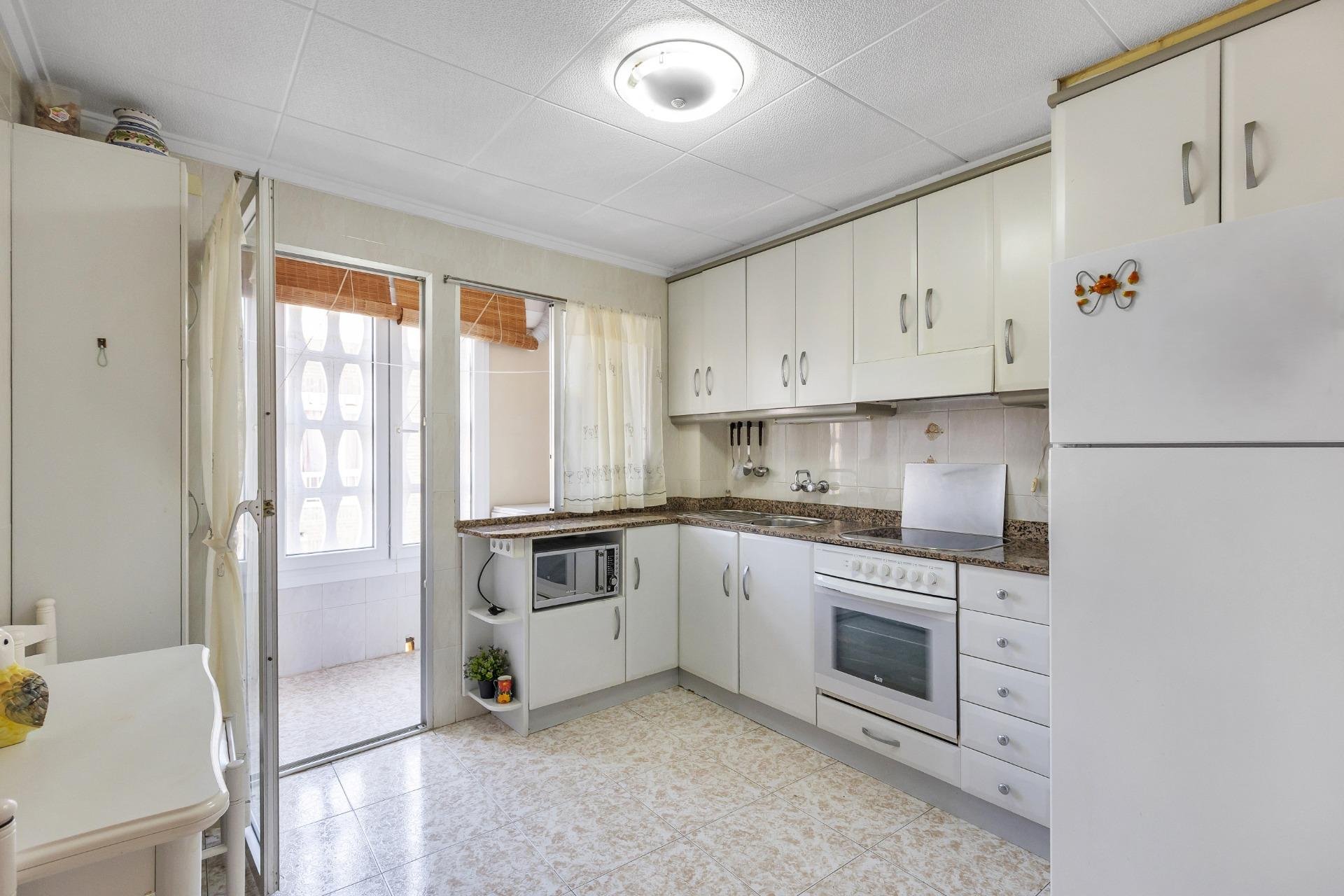 Resale - Apartment - Torrevieja - Playa del Cura