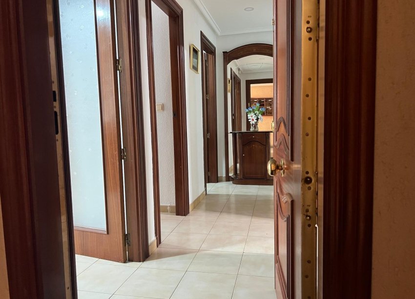 Resale - Apartment - Torrevieja - Playa del Cura