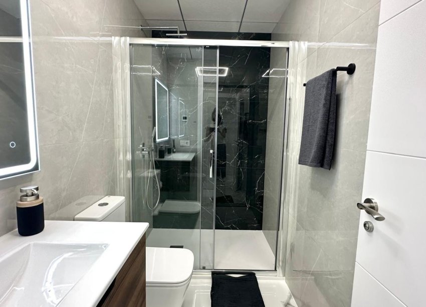 Resale - Apartment - Torrevieja - Playa del Cura