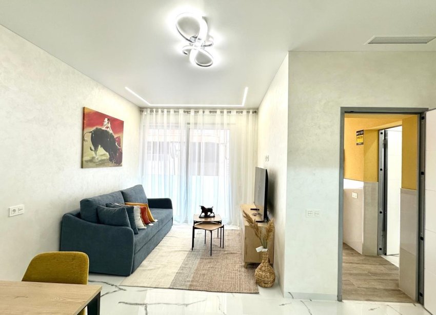 Resale - Apartment - Torrevieja - Playa del Cura