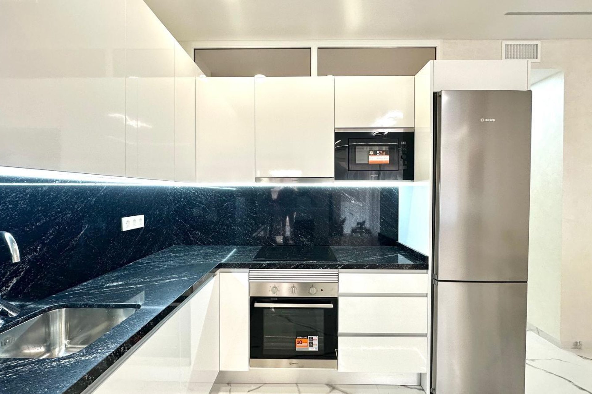 Resale - Apartment - Torrevieja - Playa del Cura