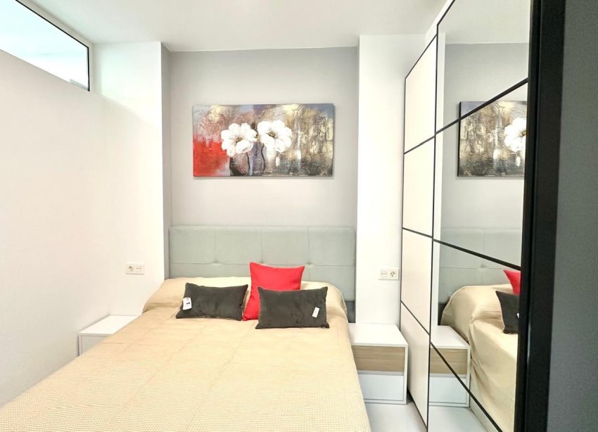 Resale - Apartment - Torrevieja - Playa del Cura
