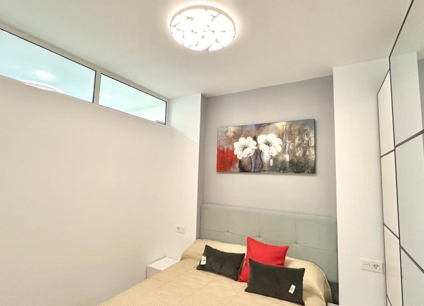 Resale - Apartment - Torrevieja - Playa del Cura