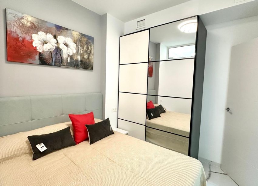 Resale - Apartment - Torrevieja - Playa del Cura