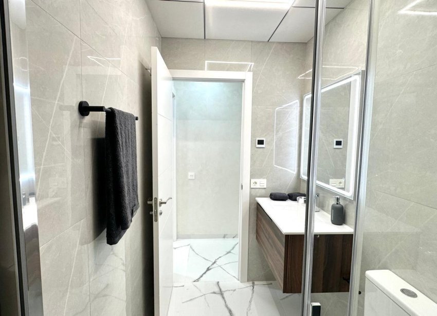 Resale - Apartment - Torrevieja - Playa del Cura