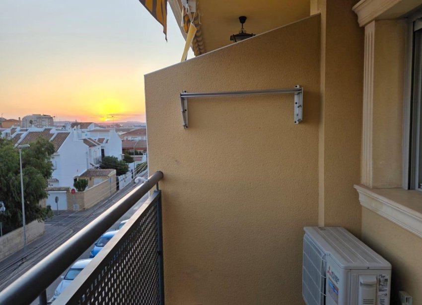 Resale - Apartment - Torrevieja - Playa del Cura