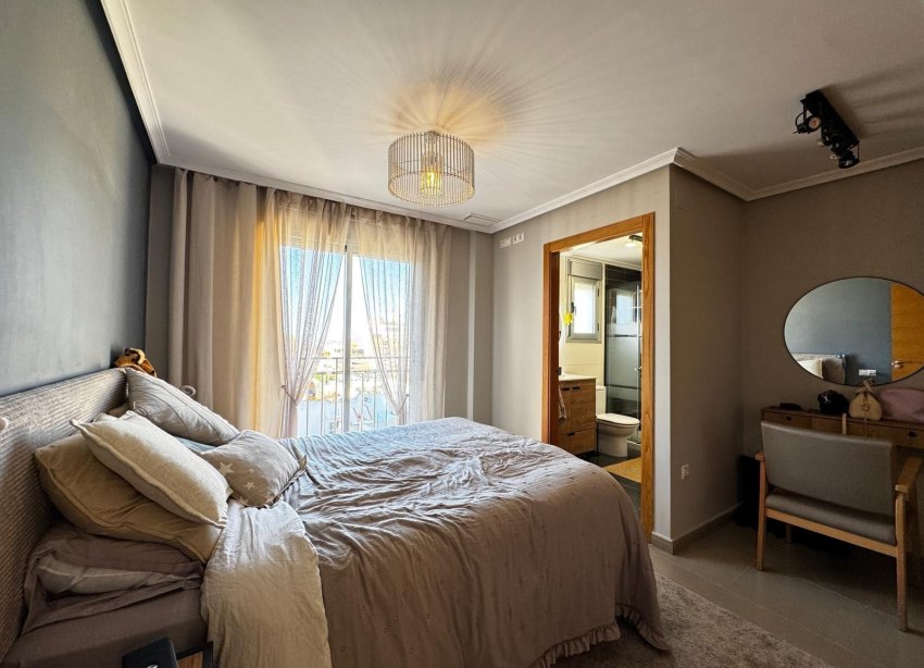 Resale - Apartment - Torrevieja - Playa del Cura