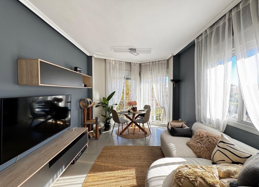Resale - Apartment - Torrevieja - Playa del Cura