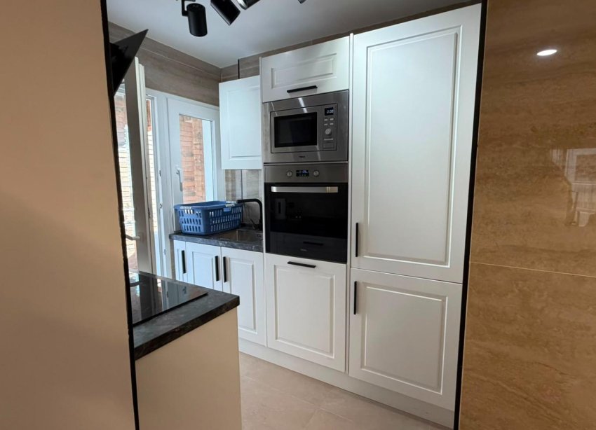Resale - Apartment - Torrevieja - Playa del Cura