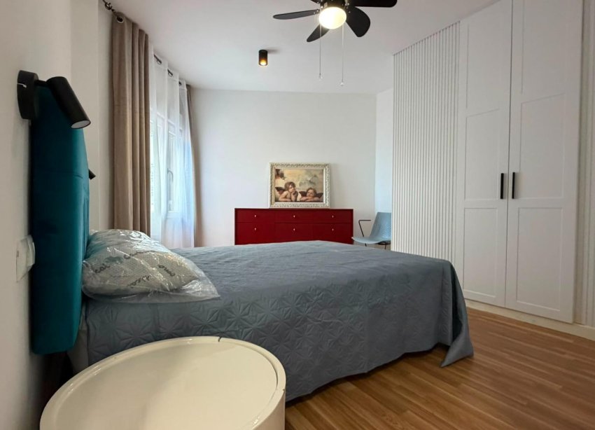 Resale - Apartment - Torrevieja - Playa del Cura