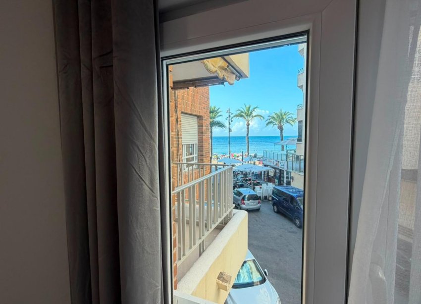 Resale - Apartment - Torrevieja - Playa del Cura