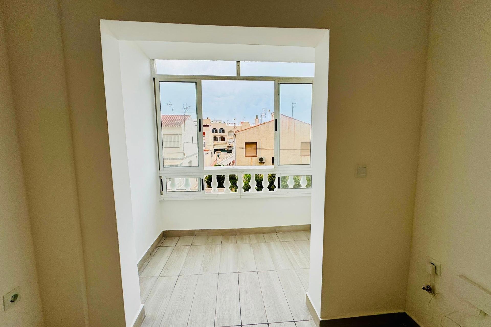 Resale - Apartment - Torrevieja - Playa del Cura