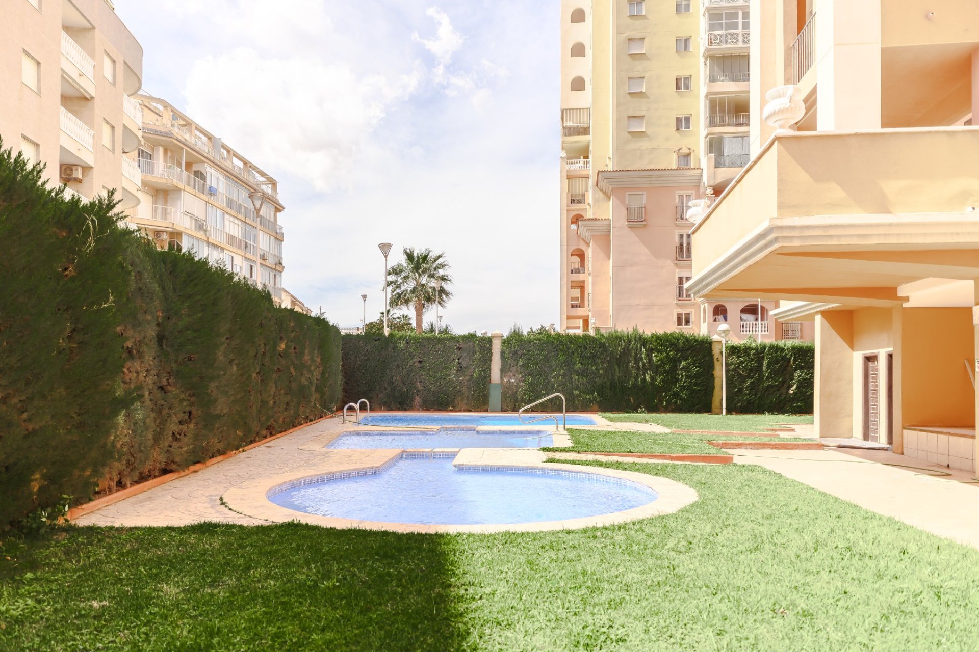 Resale - Apartment - Torrevieja - Playa Los Locos