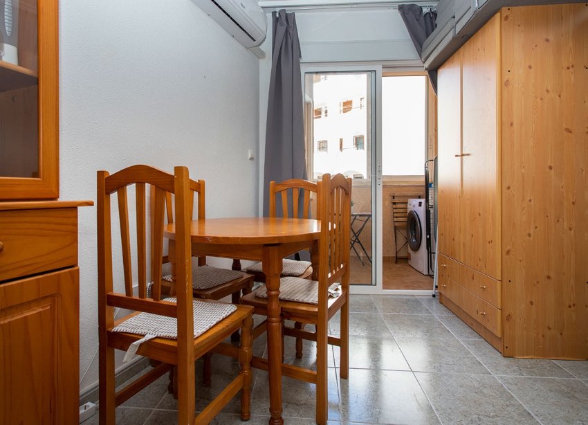 Resale - Apartment - Torrevieja - Playa Los Locos