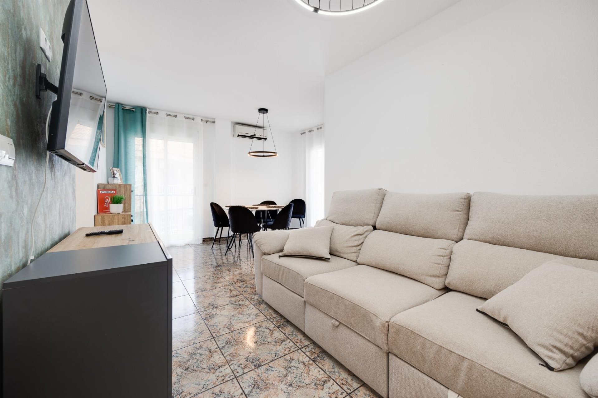 Resale - Apartment - Torrevieja - PLAYA NAUFRAGOS