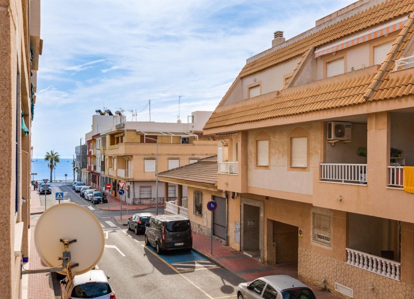 Resale - Apartment - Torrevieja - PLAYA NAUFRAGOS