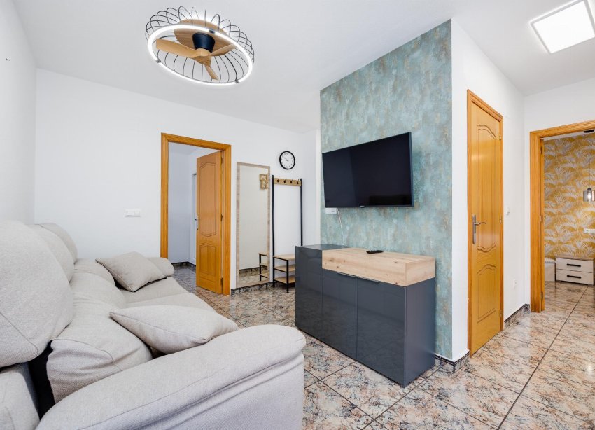 Resale - Apartment - Torrevieja - PLAYA NAUFRAGOS