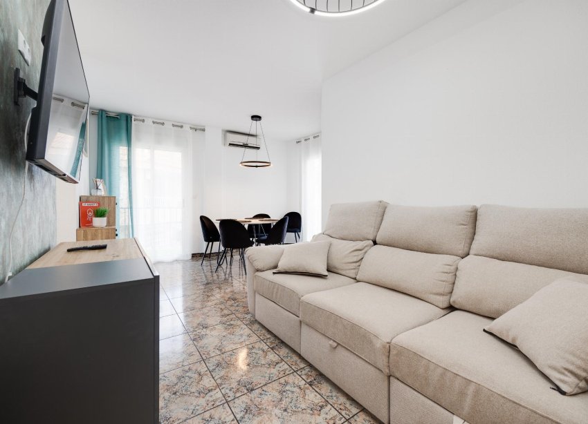 Resale - Apartment - Torrevieja - PLAYA NAUFRAGOS