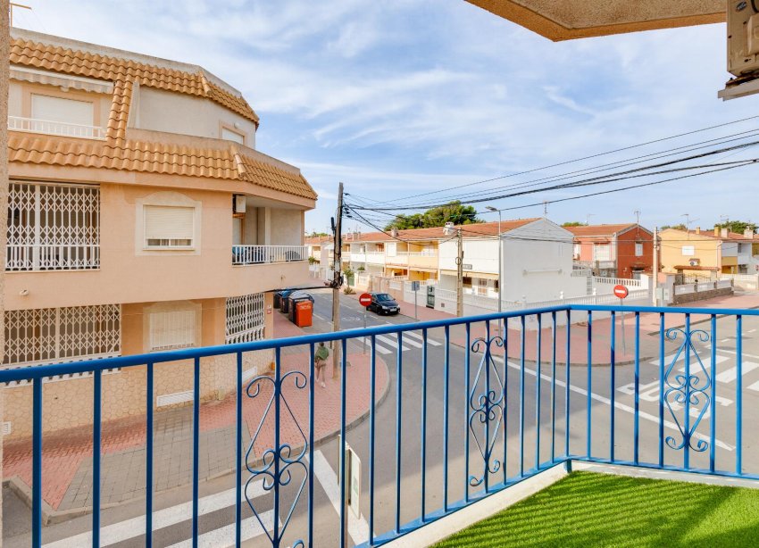 Resale - Apartment - Torrevieja - PLAYA NAUFRAGOS