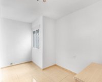 Resale - Apartment - Torrevieja - Puerto Deportivo