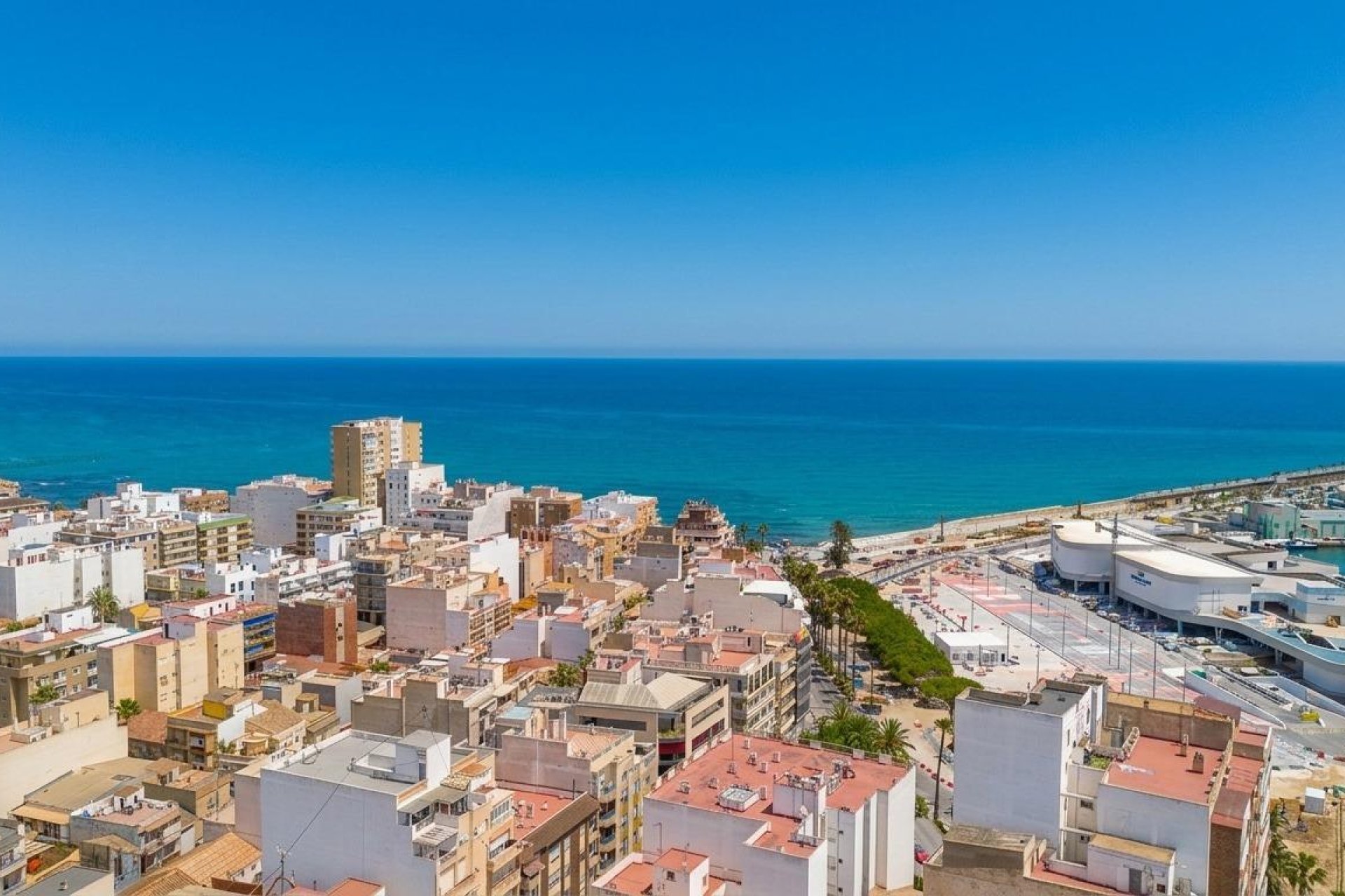 Resale - Apartment - Torrevieja - Puerto Deportivo