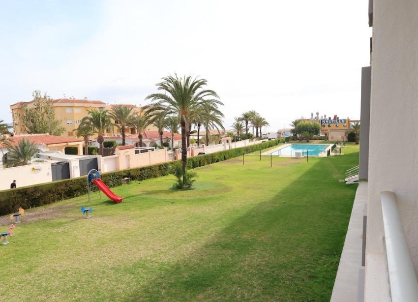 Resale - Apartment - Torrevieja - Punta Prima