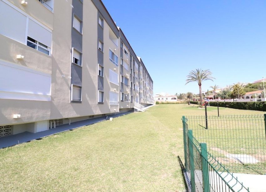 Resale - Apartment - Torrevieja - Punta Prima