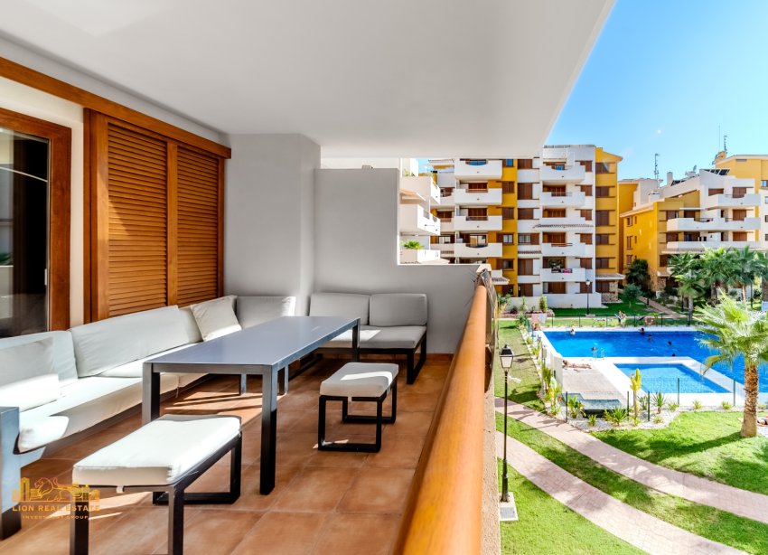 Resale - Apartment - Torrevieja - Punta Prima