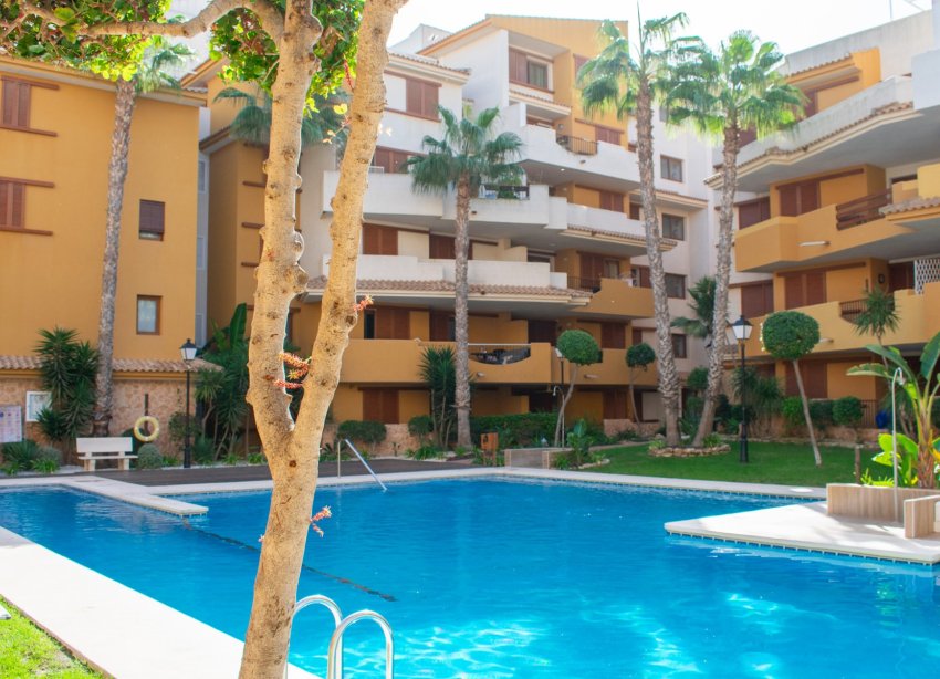 Resale - Apartment - Torrevieja - Punta Prima