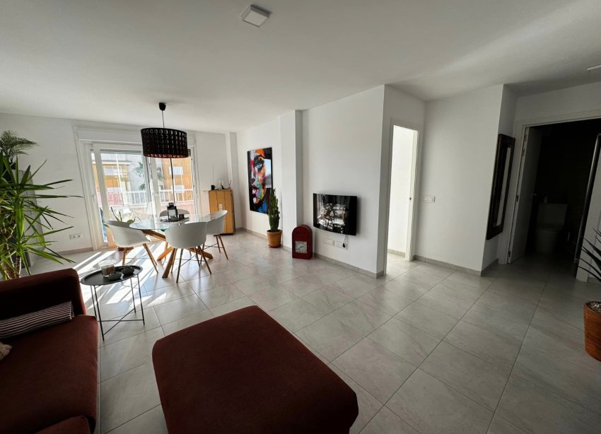 Resale - Apartment - Torrevieja - Punta Prima