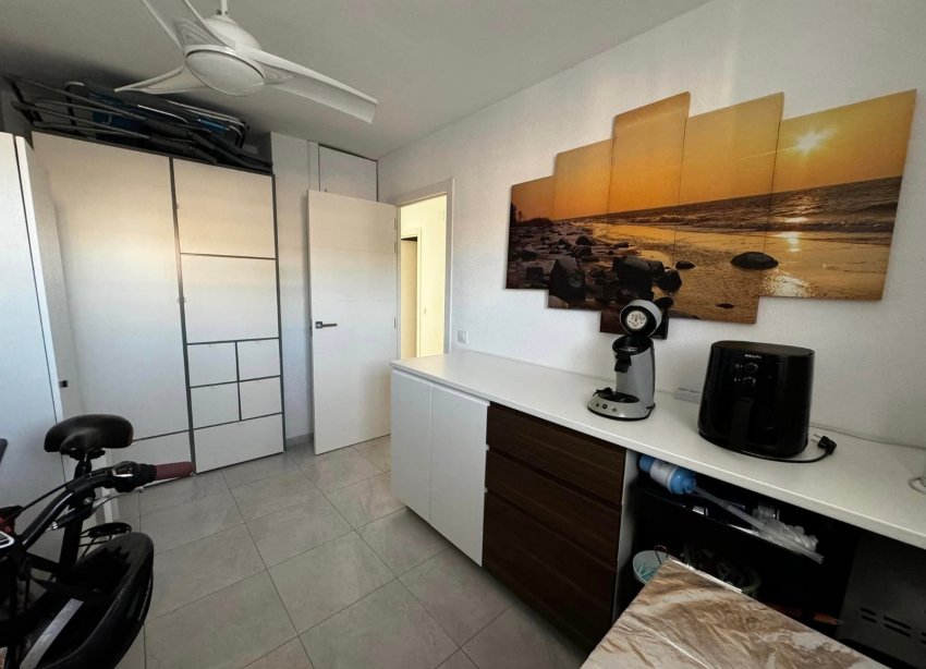 Resale - Apartment - Torrevieja - Punta Prima