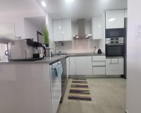 Resale - Apartment - Torrevieja - Punta Prima