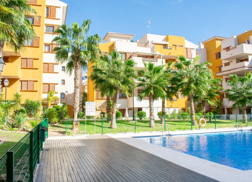 Resale - Apartment - Torrevieja - Punta Prima