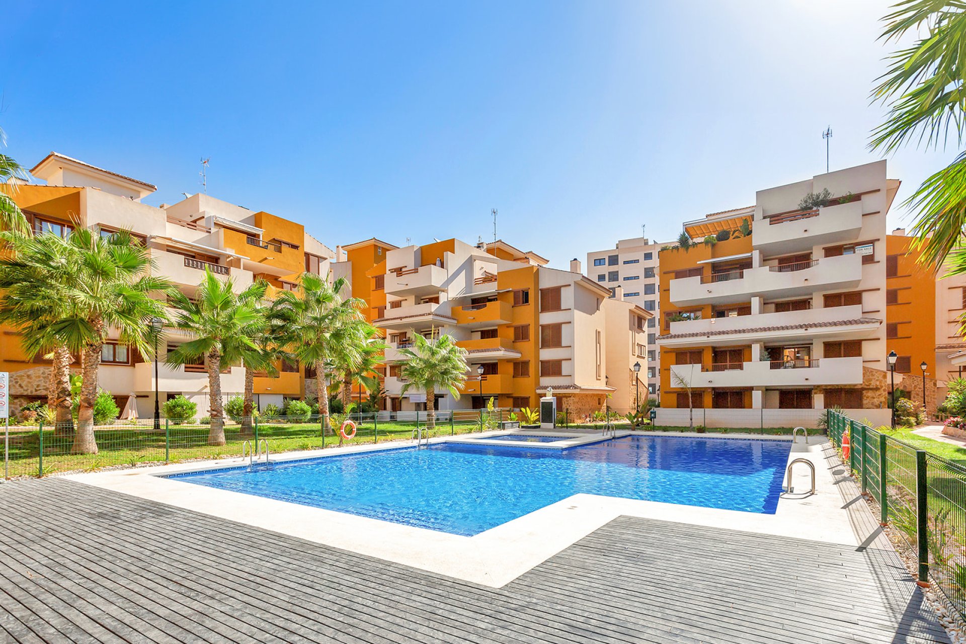 Resale - Apartment - Torrevieja - Punta Prima