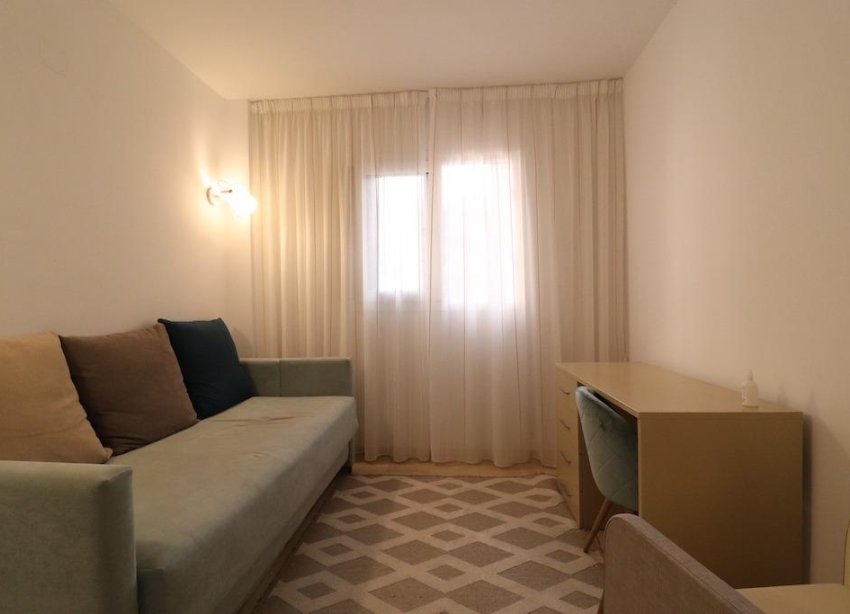 Resale - Apartment - Torrevieja - Punta Prima