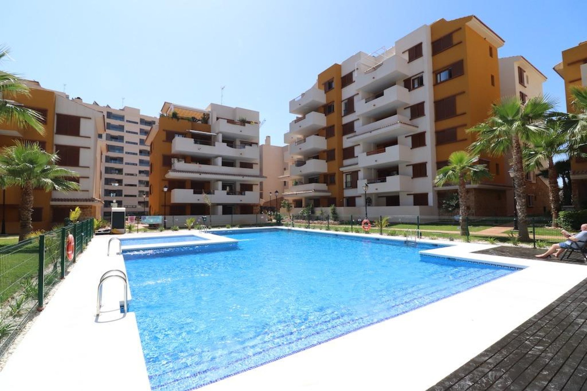 Resale - Apartment - Torrevieja - Punta Prima