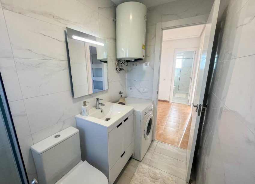 Resale - Apartment - Torrevieja - Punta Prima