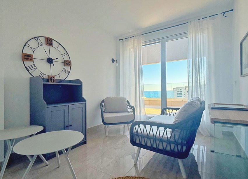 Resale - Apartment - Torrevieja - Punta Prima