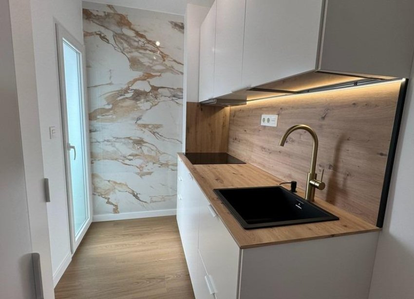 Resale - Apartment - Torrevieja - Punta prima