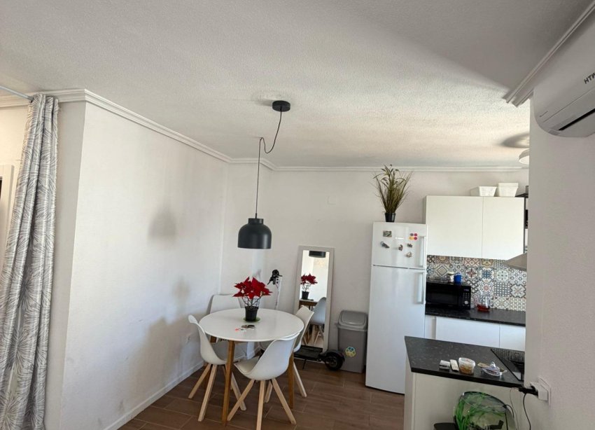 Resale - Apartment - Torrevieja - Punta prima